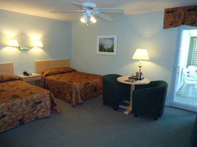 Hôtel - Motel Coronet Sacre-Coeur Extérieur photo